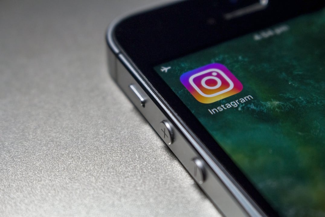 INSTAGRAM